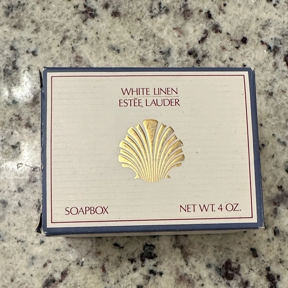 Estee Lauder White Linen Perfumed Soap and Decorative Soapdish - Picture 6 of 7